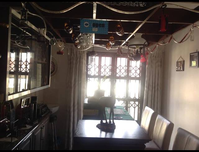 5 BEDROOM HOUSE FOR SALE IN CHASE VALLEY